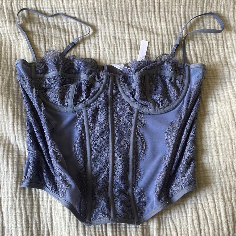 URBAN OUTFITTERS CORSET TOP